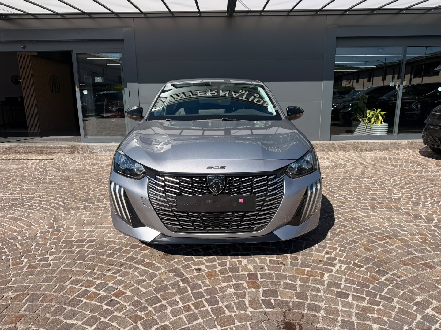 Peugeot 208 Hybrid 110 e-DCS6 Allure - Immagine 2