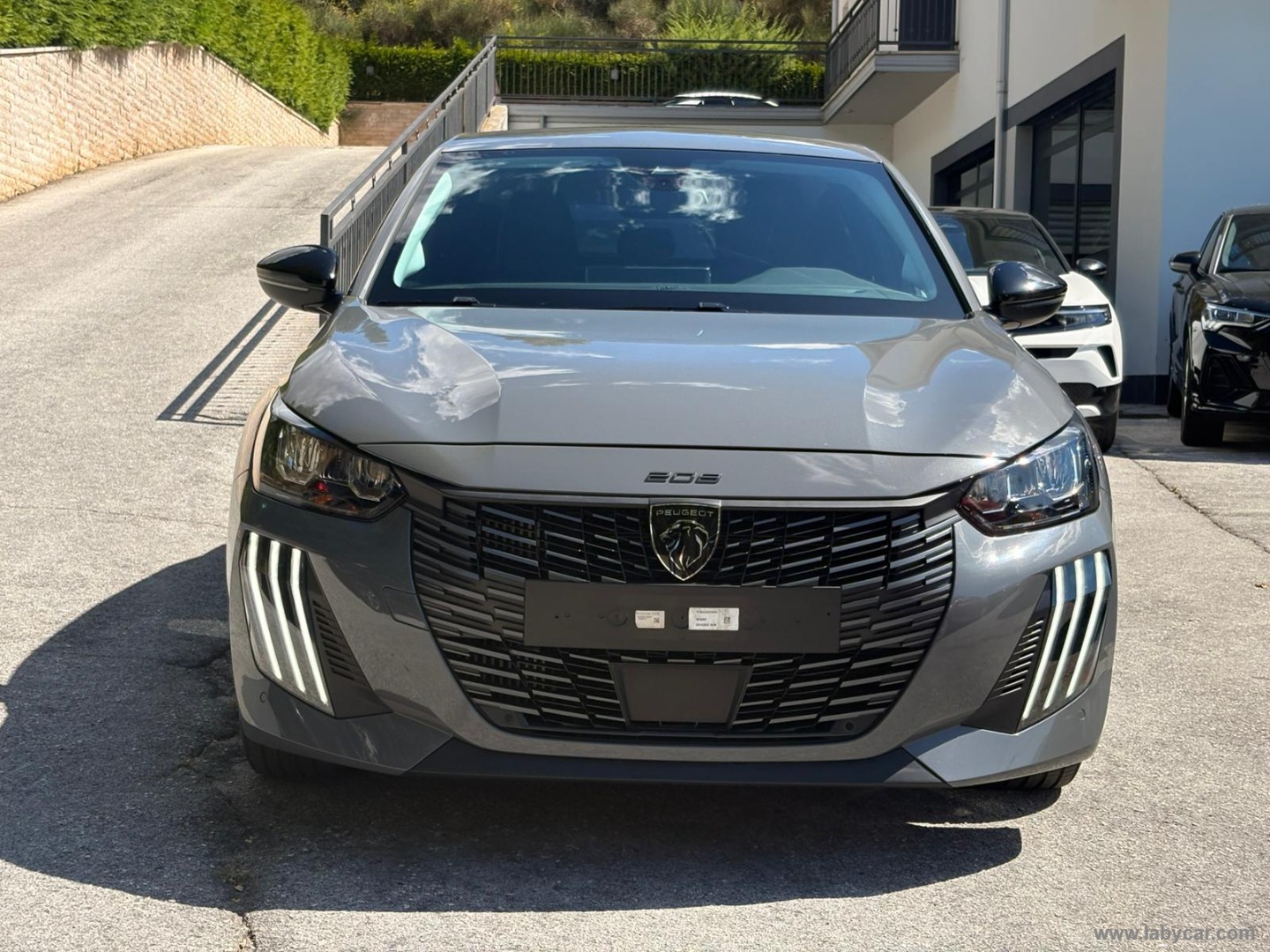 Peugeot 208 Hybrid 110 e-DCS6 Allure - Immagine 2