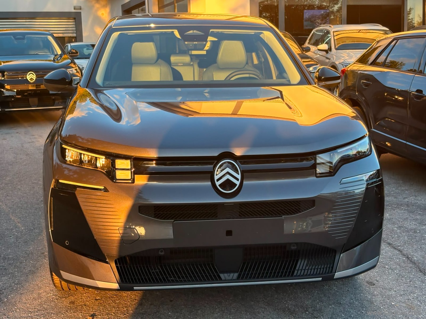 Citroën C5 Aircross Hybrid 145 e-DCS6 Plus - Immagine 2