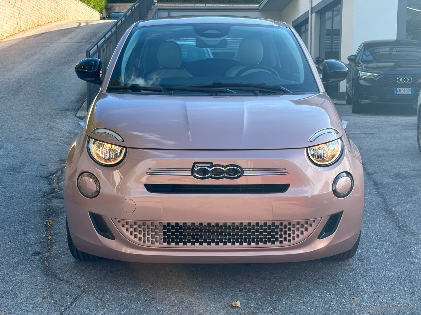 Fiat 500 Berlina Hybrid Pop - Immagine 2