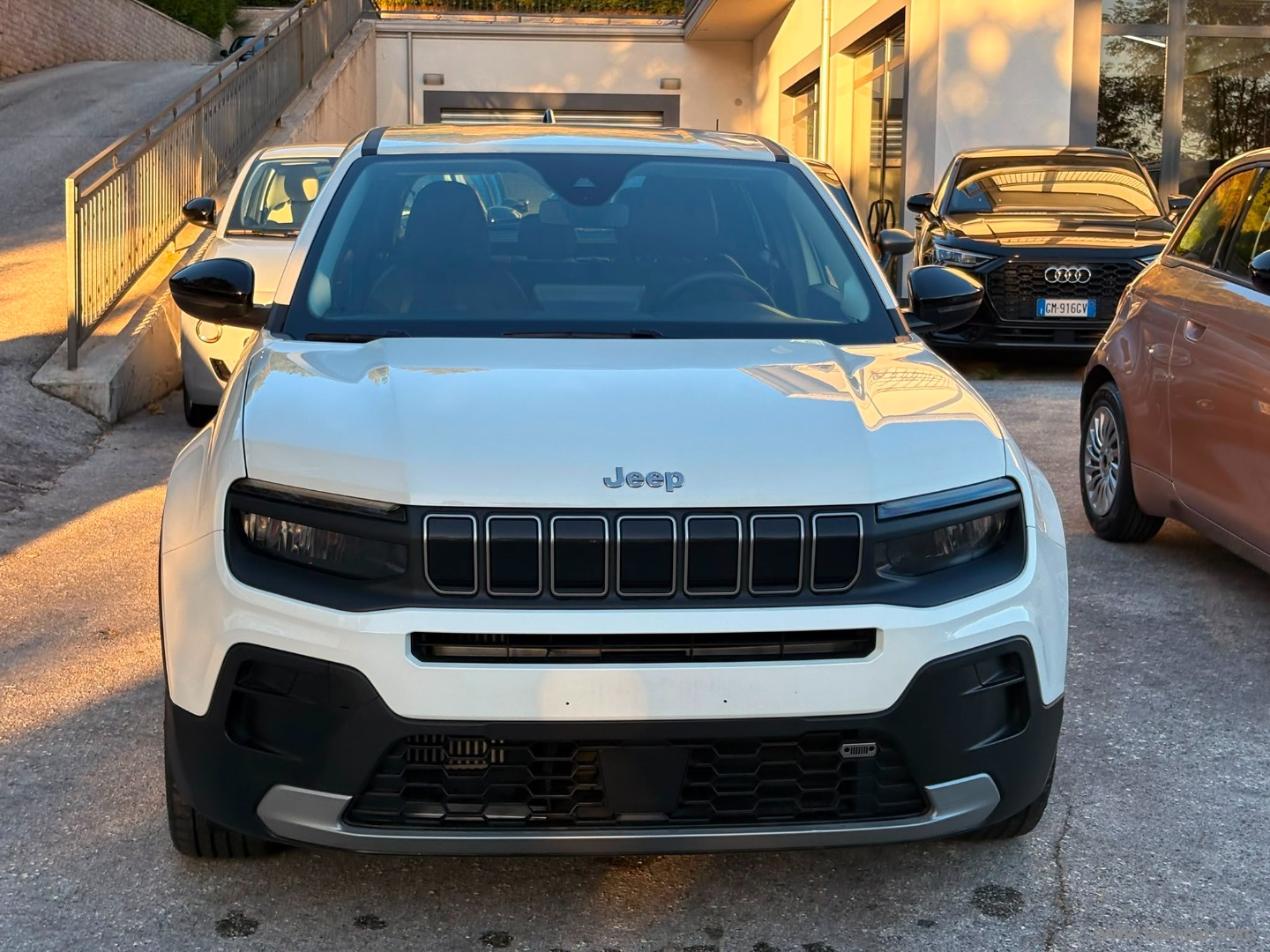 Jeep Avenger 1.2 Turbo Altitude - Immagine 2