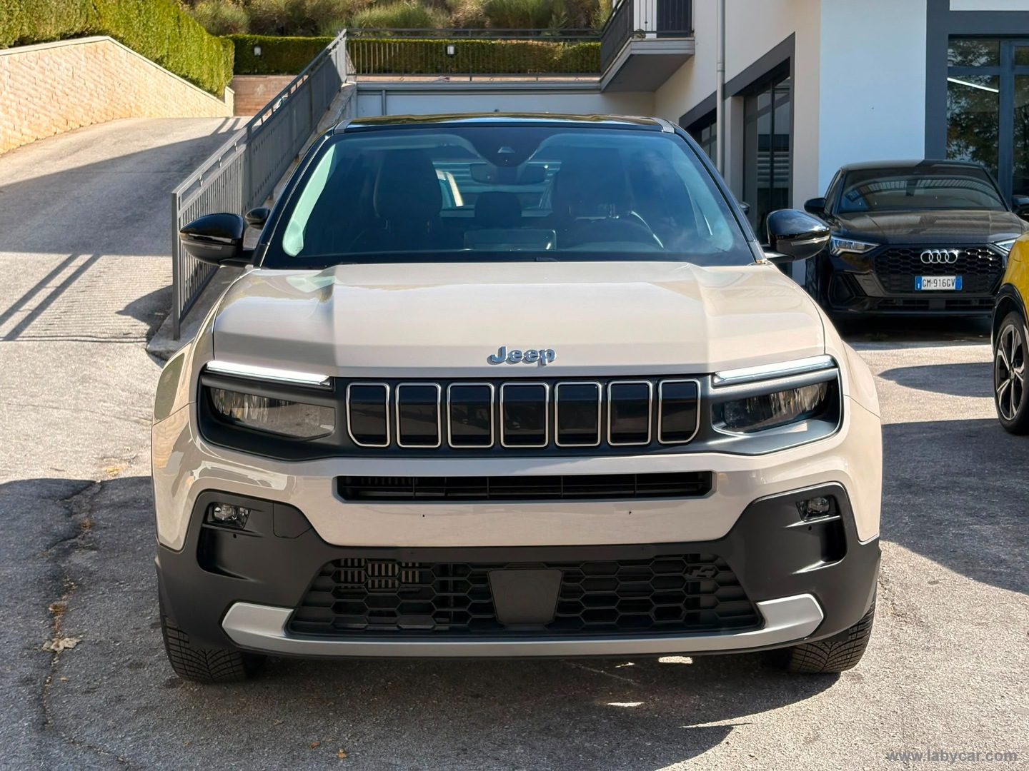 Jeep Avenger 1.2 Turbo Altitude - Immagine 2