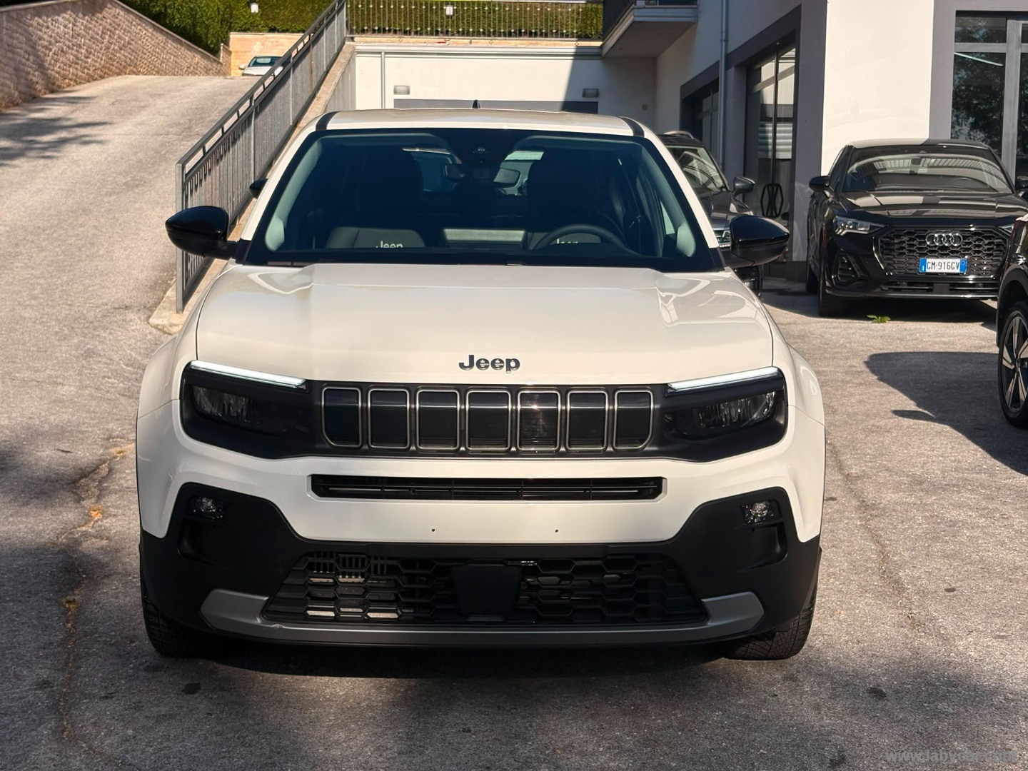 Jeep Avenger 1.2 Turbo Altitude - Immagine 2