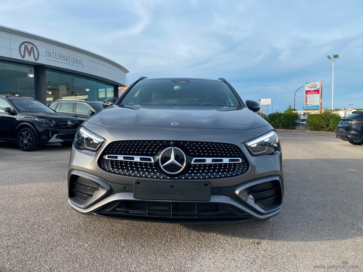 Mercedes-Benz Classe GLA GLA 200 d Automatic AMG Line Extra - Immagine 2
