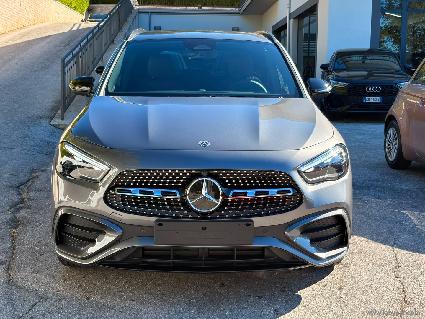 Mercedes-Benz Classe GLA 200 d Automatic AMG Line Extra - Immagine 2