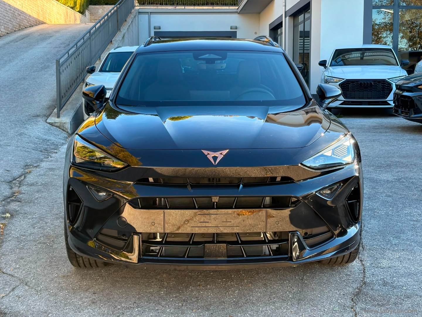 CUPRA Formentor 1.5 e-Hybrid DSG - Immagine 2
