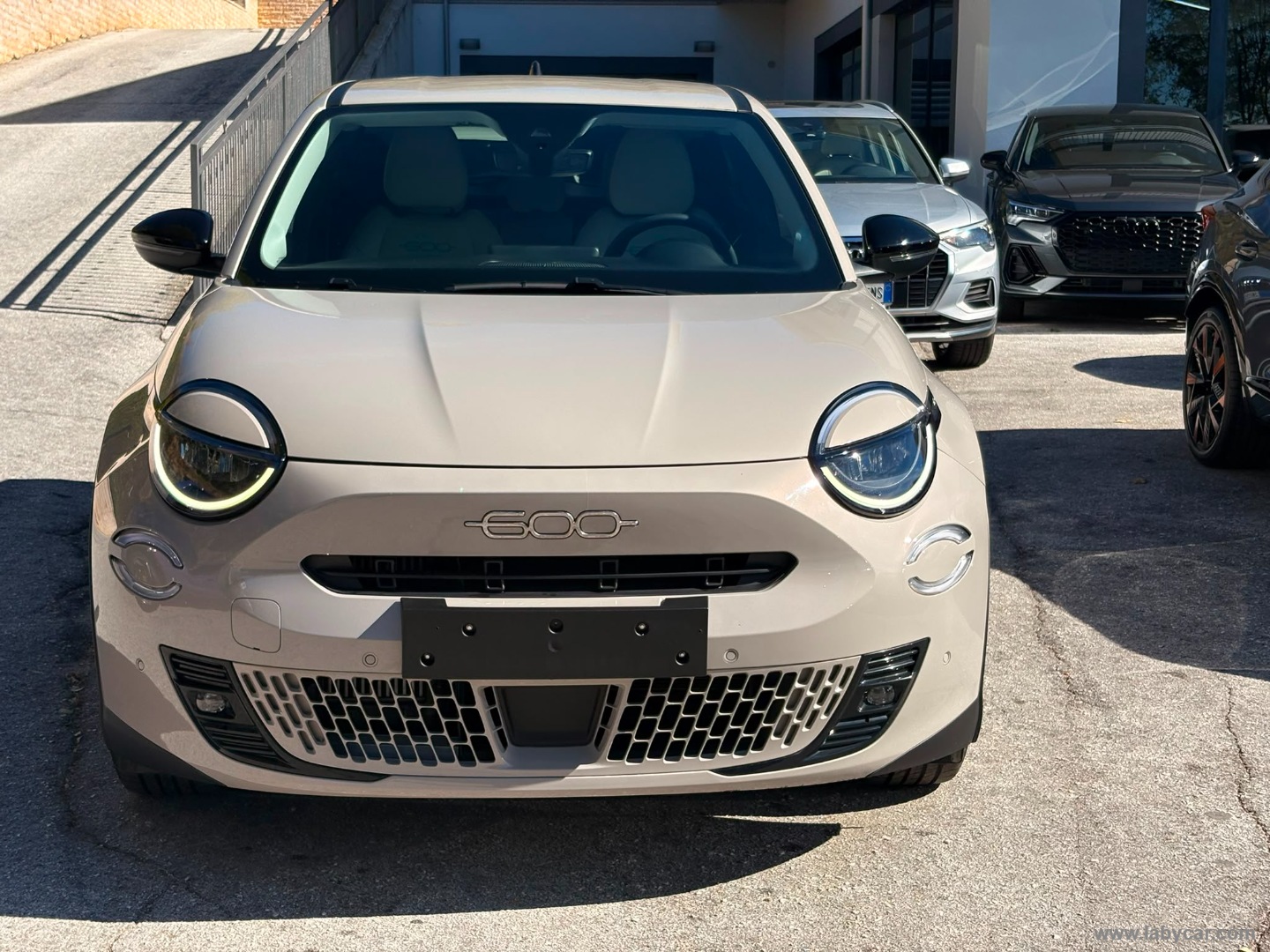 Fiat 600 Hybrid 110 CV DCT MHEV La Prima - Immagine 2