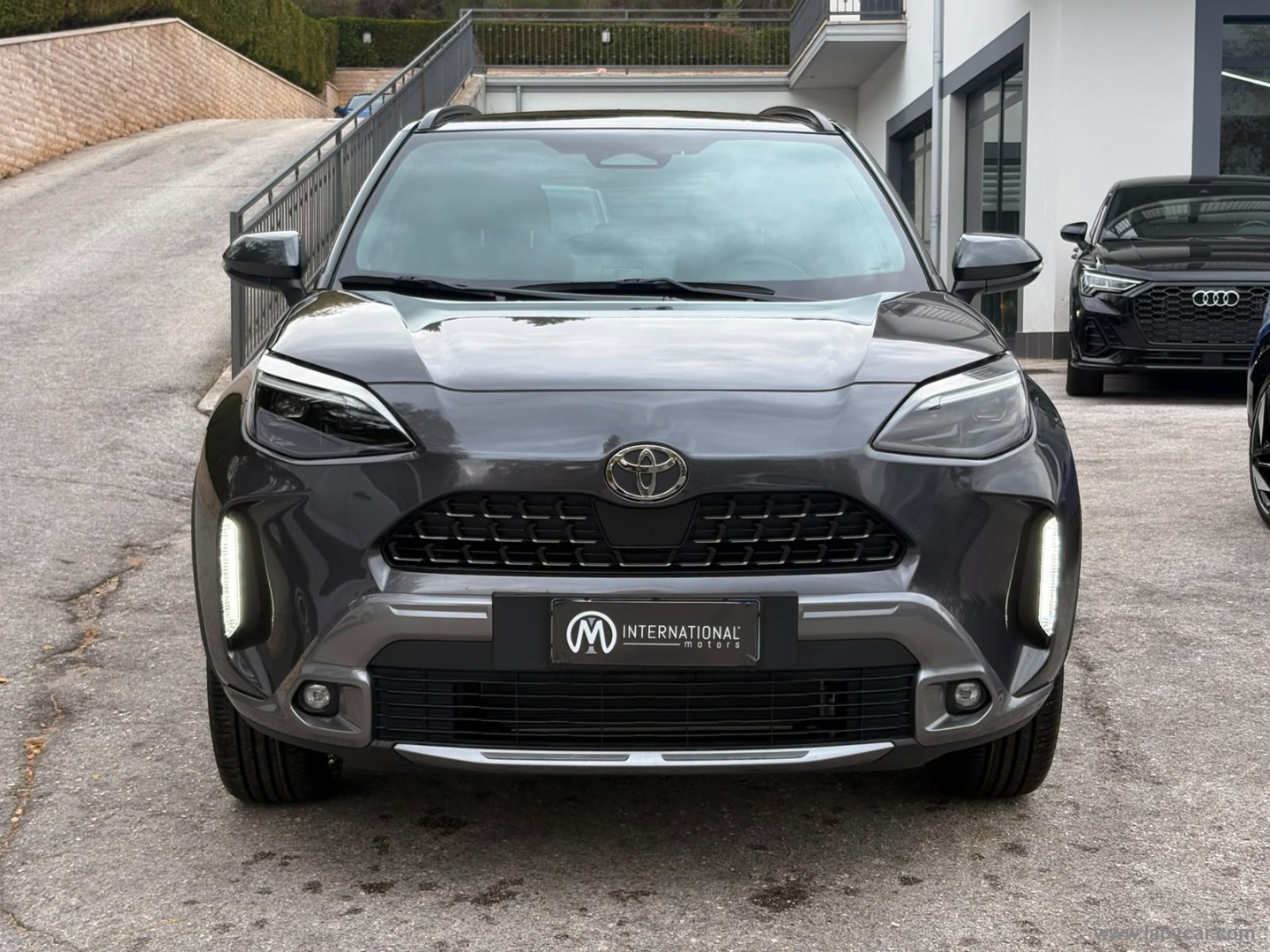 Toyota Yaris Cross 1.5 Hybrid 5p. E-CVT Lounge - Immagine 2