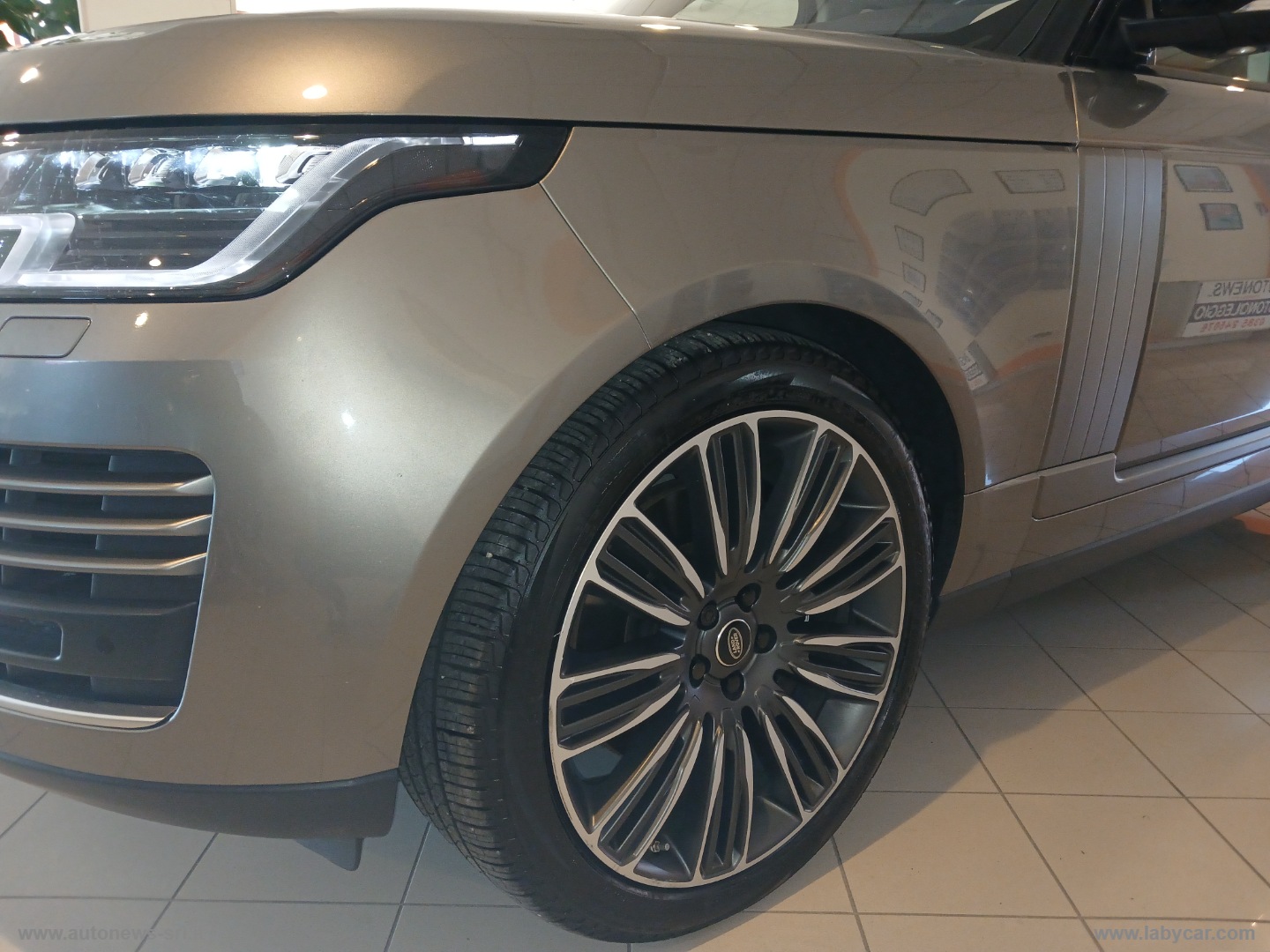 Range Rover 4.4 SDV8 FULL OPTIONAL FULL OPTIONAL TAGLIANDO APPENA ESEGUITO - immagine 2