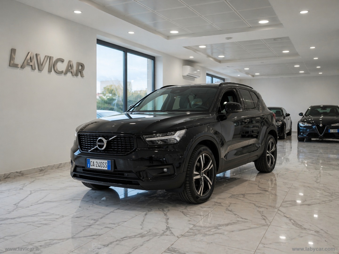 XC40 D3 AWD Geartronic R-design - immagine 2
