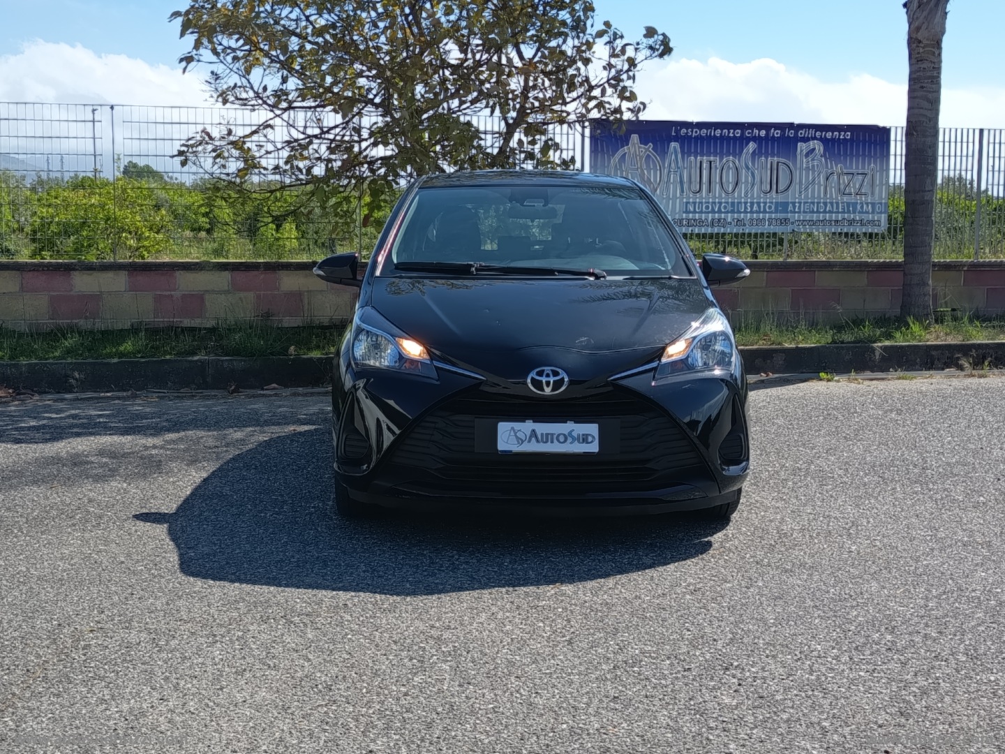 Yaris 1.0 72 CV 5p. Cool SOLO 29.000 KM - immagine 2