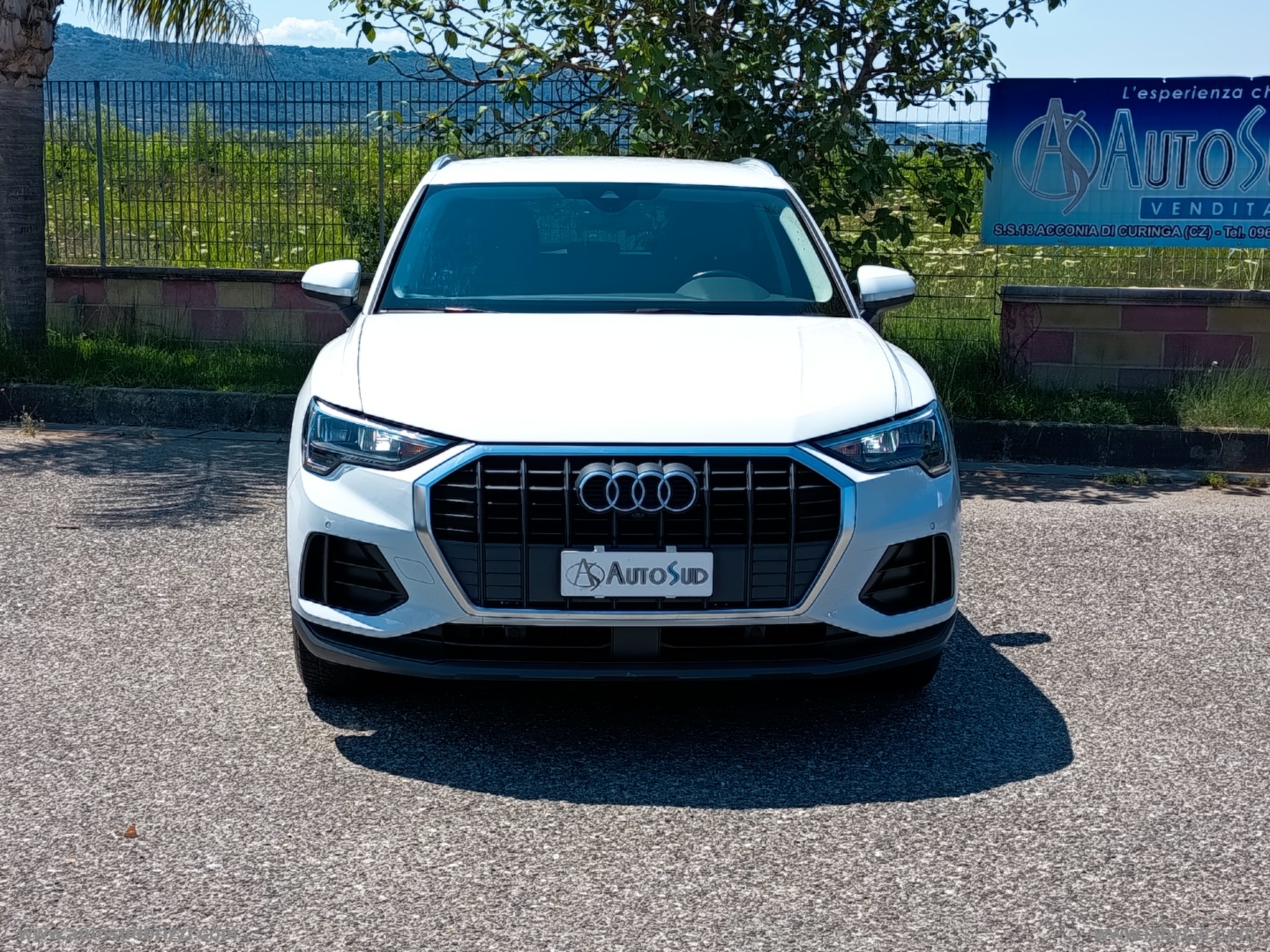 Q3 35 TDI S tronic Business - immagine 2