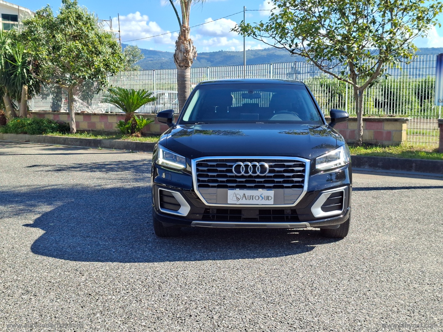 Q2 30 TDI S tronic Identity Black - immagine 2