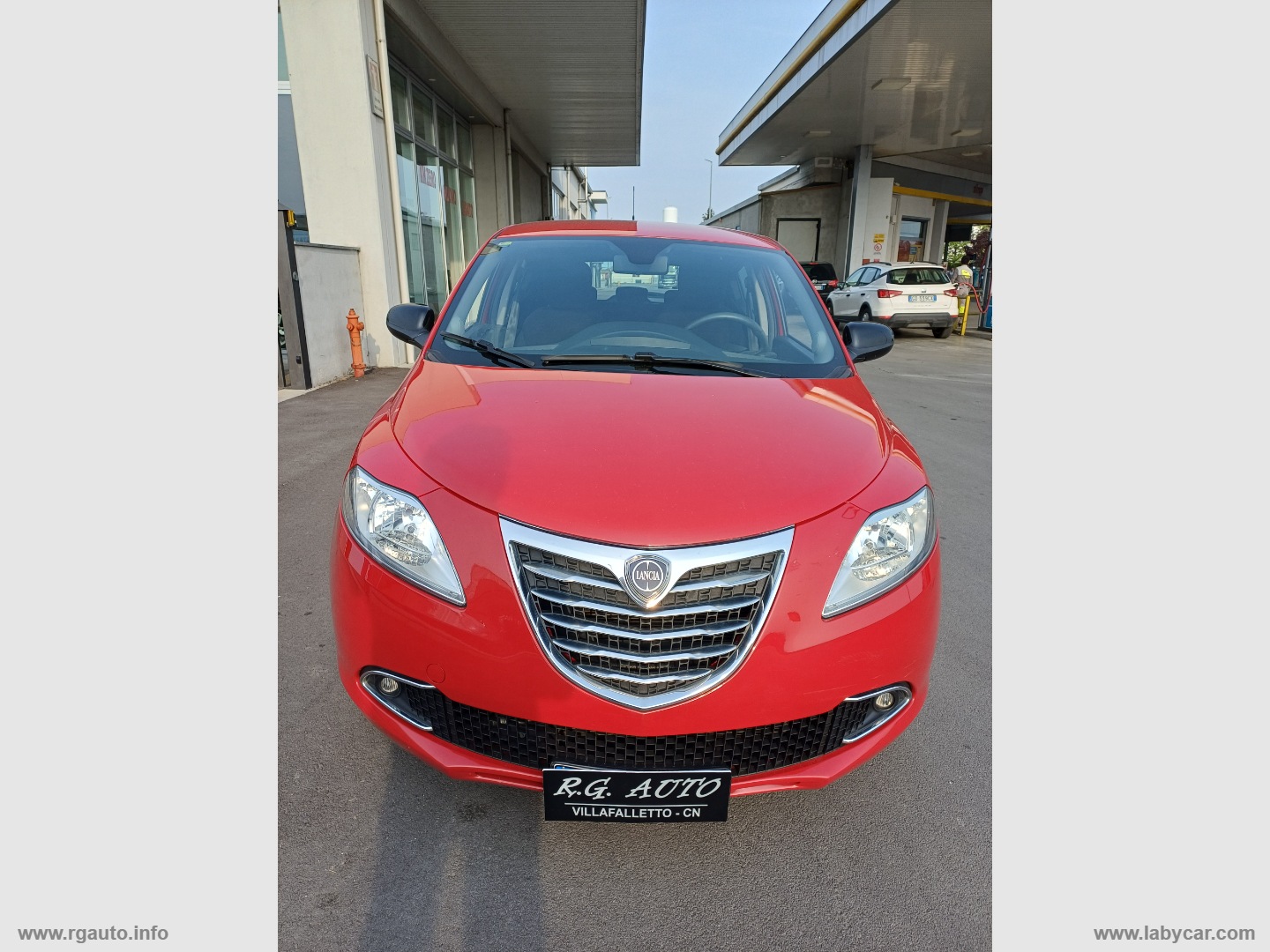 Ypsilon 0.9 T.Air 85 CV 5p. S&S Gold - immagine 2