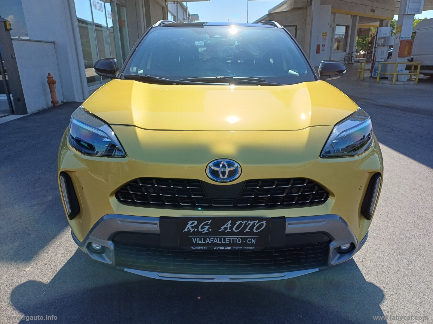 Yaris Cross 1.5 Hyb. 5p. E-CVT AWD Prem. - immagine 2