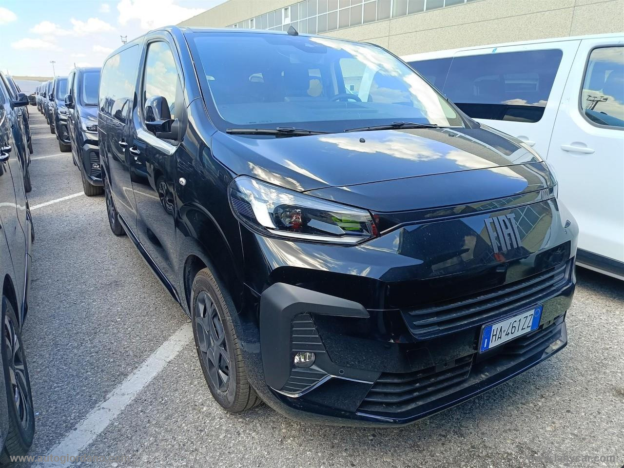 Ulysse 2.0 BlueHDi 180 CV AT8 L2 Combi VETTURA M1 9 POSTI - immagine 2
