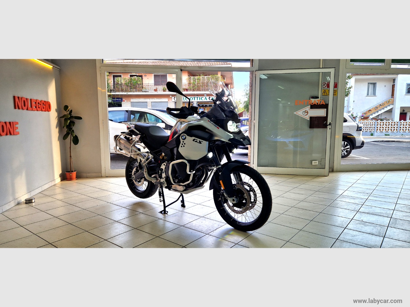 F 900 GS ADVENTURE - immagine 2