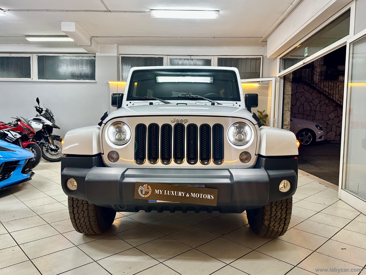 Wrangler Unlimited 2.8 CRD Sahara A. - immagine 2