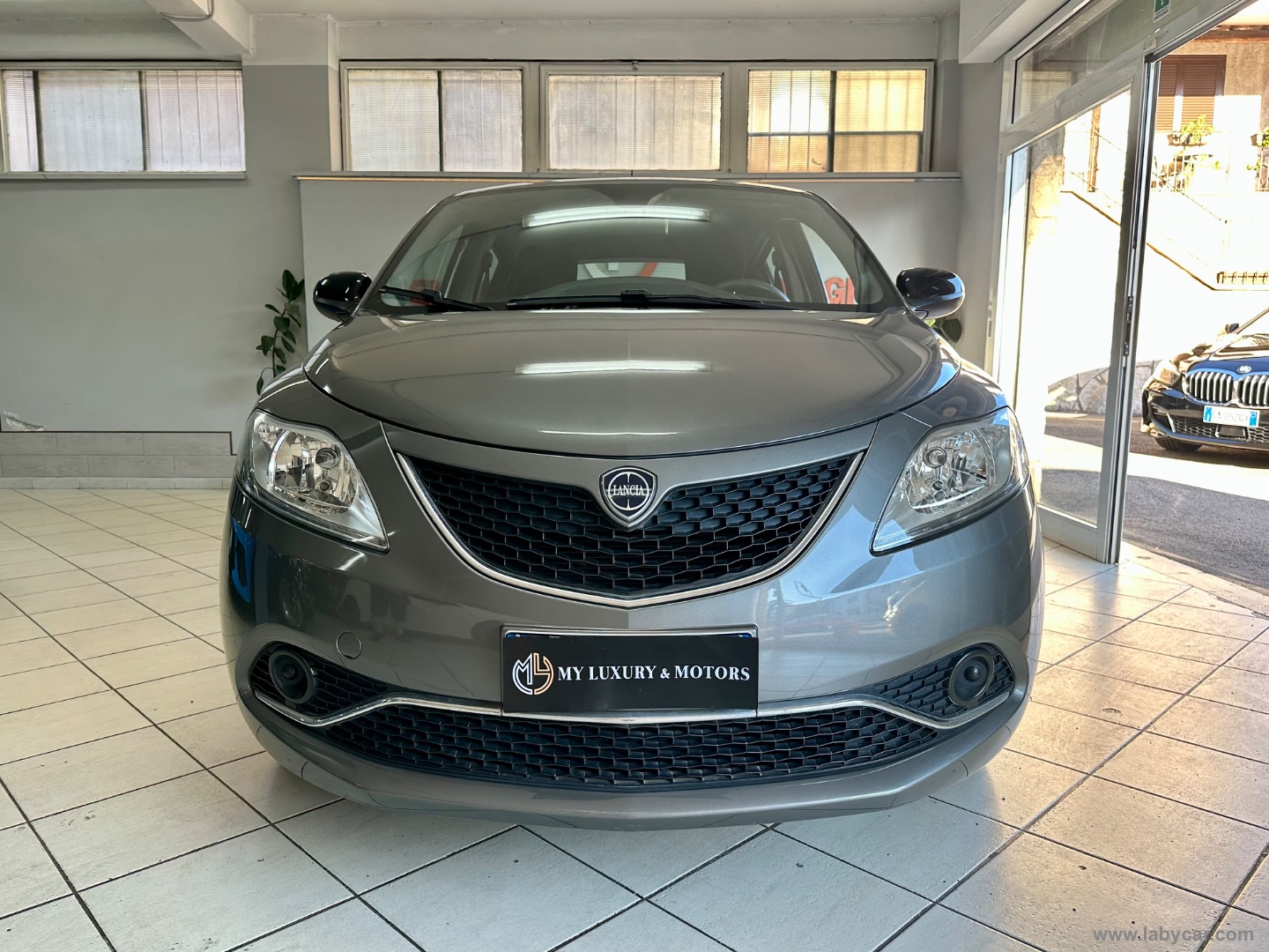 Ypsilon 1.2 69 CV 5p. Gold EURO 6 - immagine 2