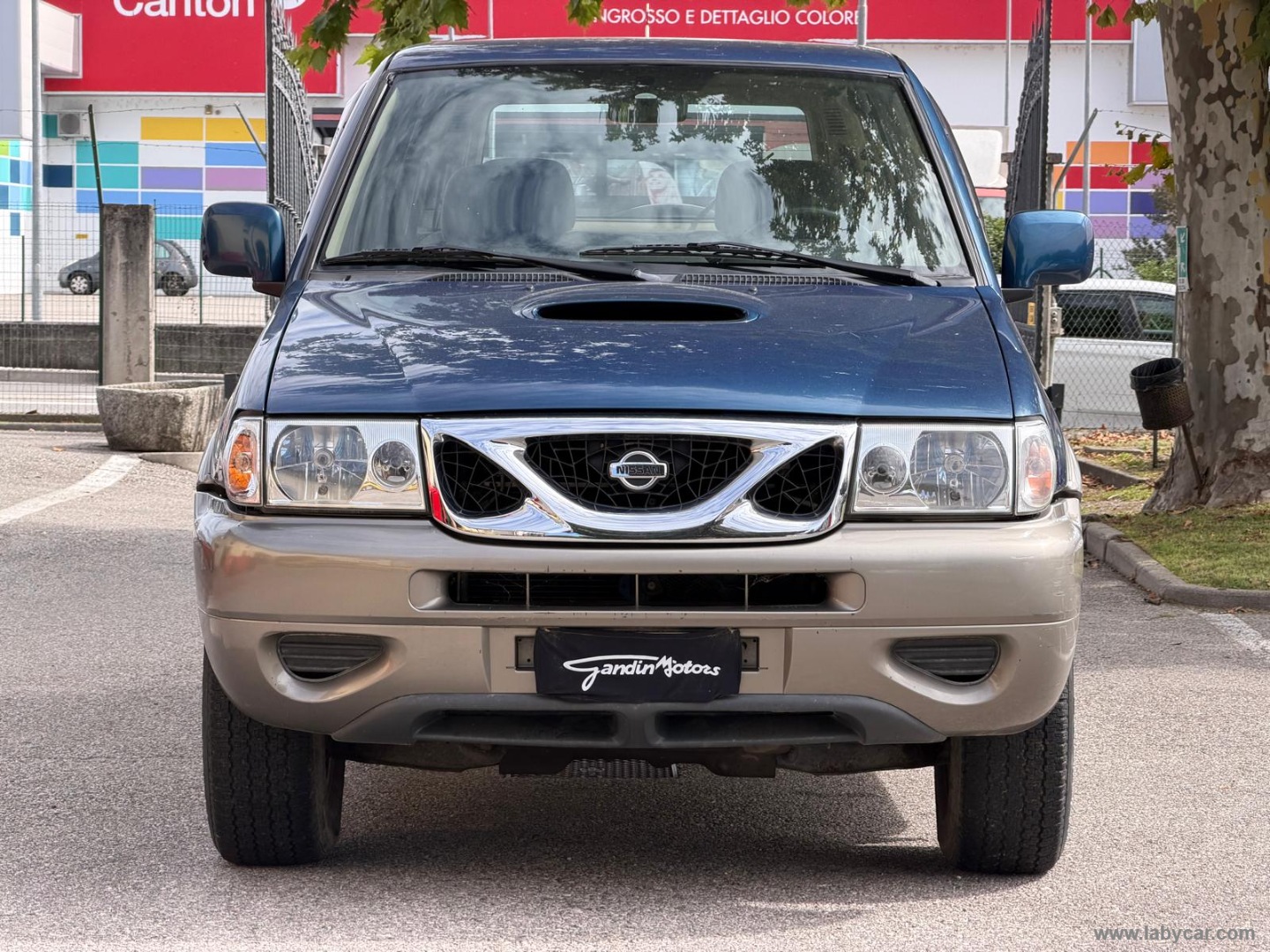 Terrano II 2.7 Tdi 5p. Elegance TRAINO 28Q.LI-NEOPATENTATI - immagine 2
