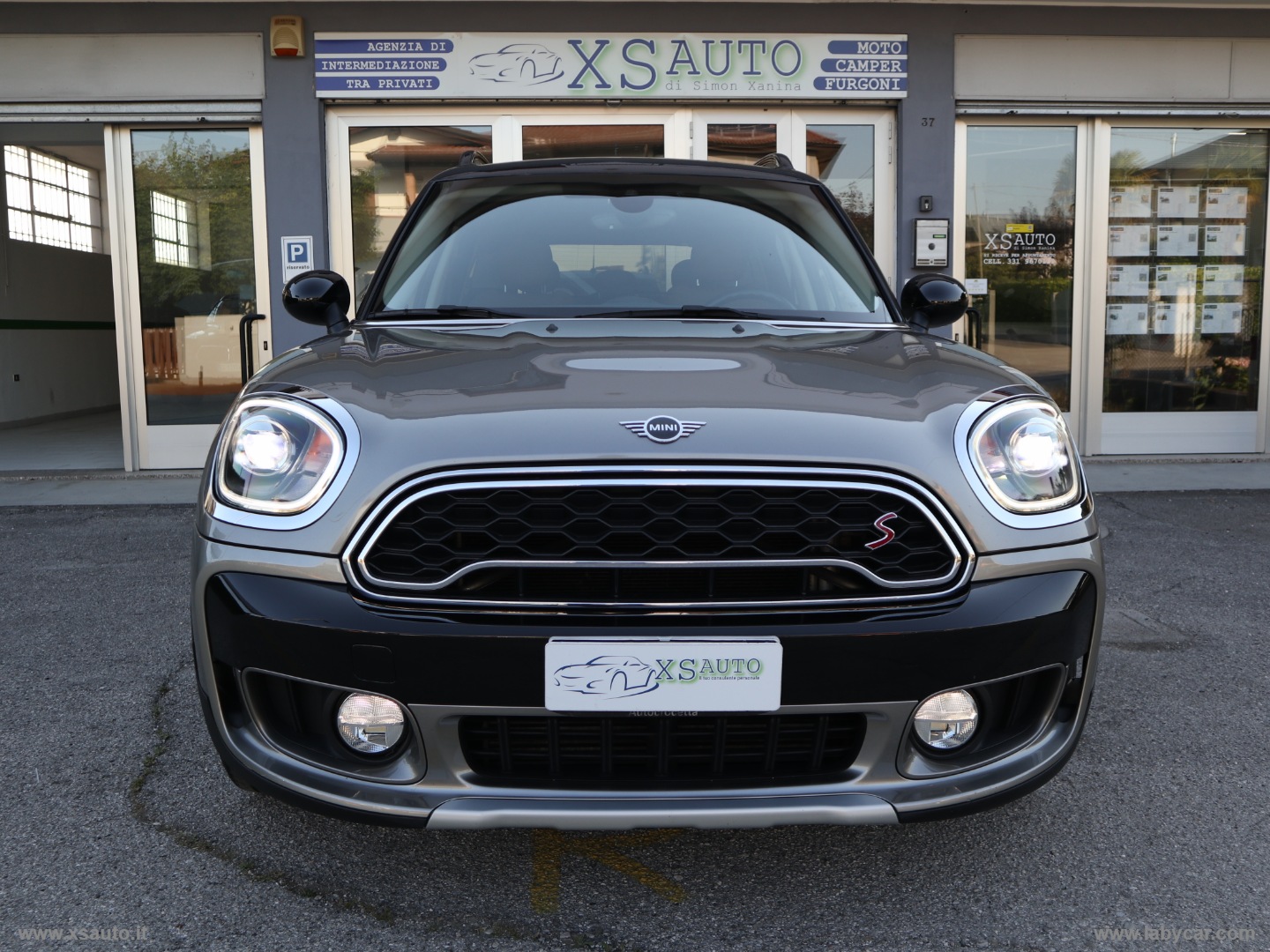 Mini Cooper SD Business Countryman ALL4 - immagine 2