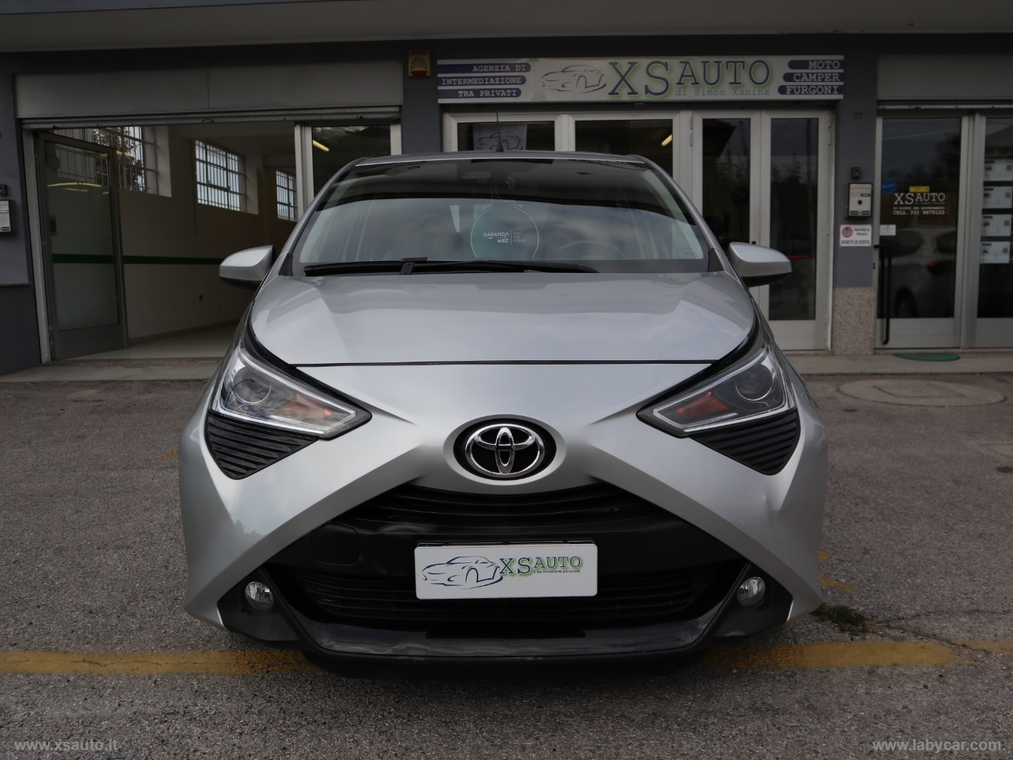 Aygo Con. 1.0 VVT-i 72CV 5p.x-music MMT - immagine 2