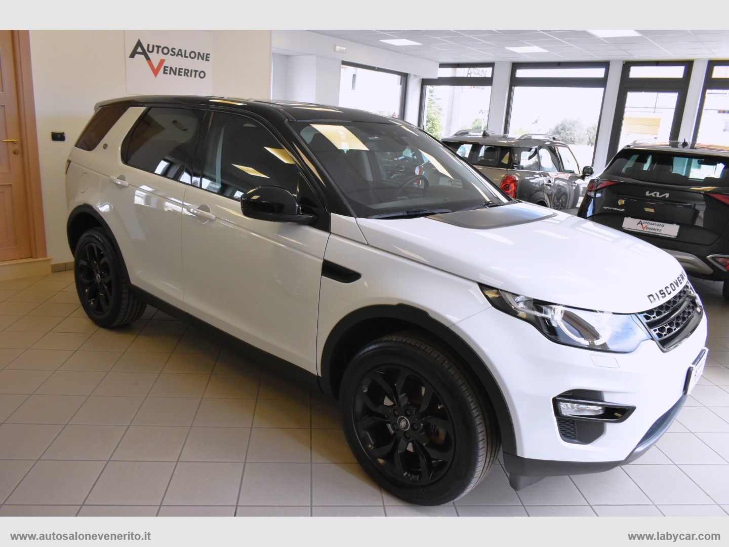 Discovery Sport 2.2 TD4 SE - immagine 2