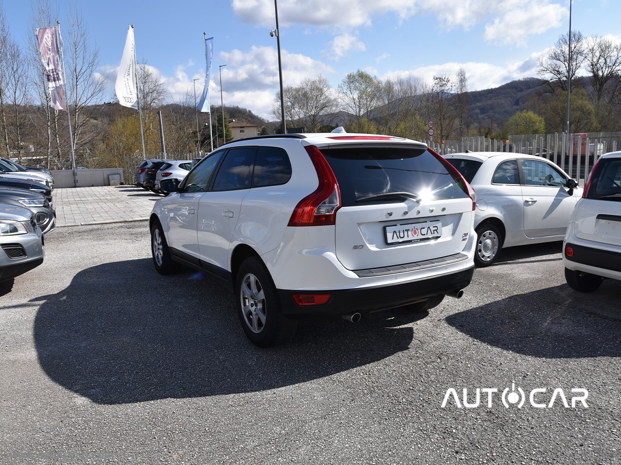 XC60 D4 AWD Momentum - immagine 2