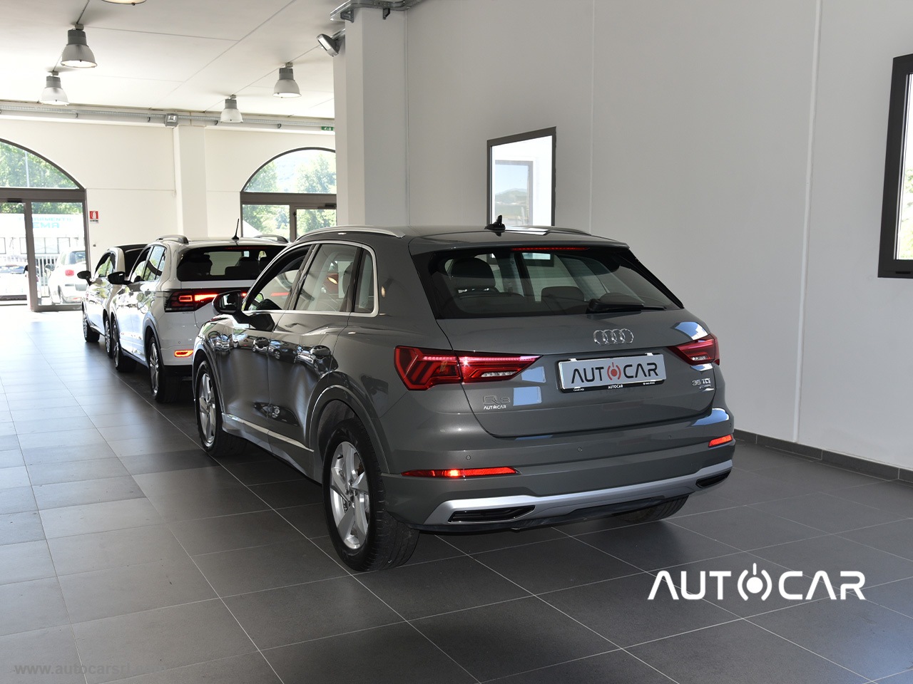 Q3 35 2.0 TDI quattro Business Advanced - immagine 2
