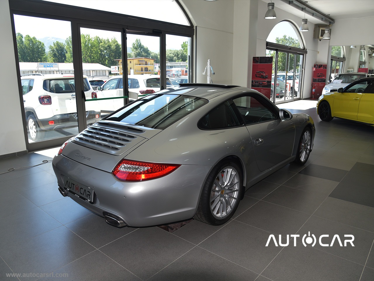 911 Carrera 4 Coupé - immagine 2