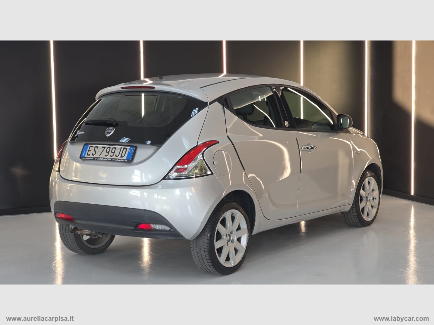 Ypsilon 1.2 69 CV 5p. GPL Ecochic Silver - immagine 2