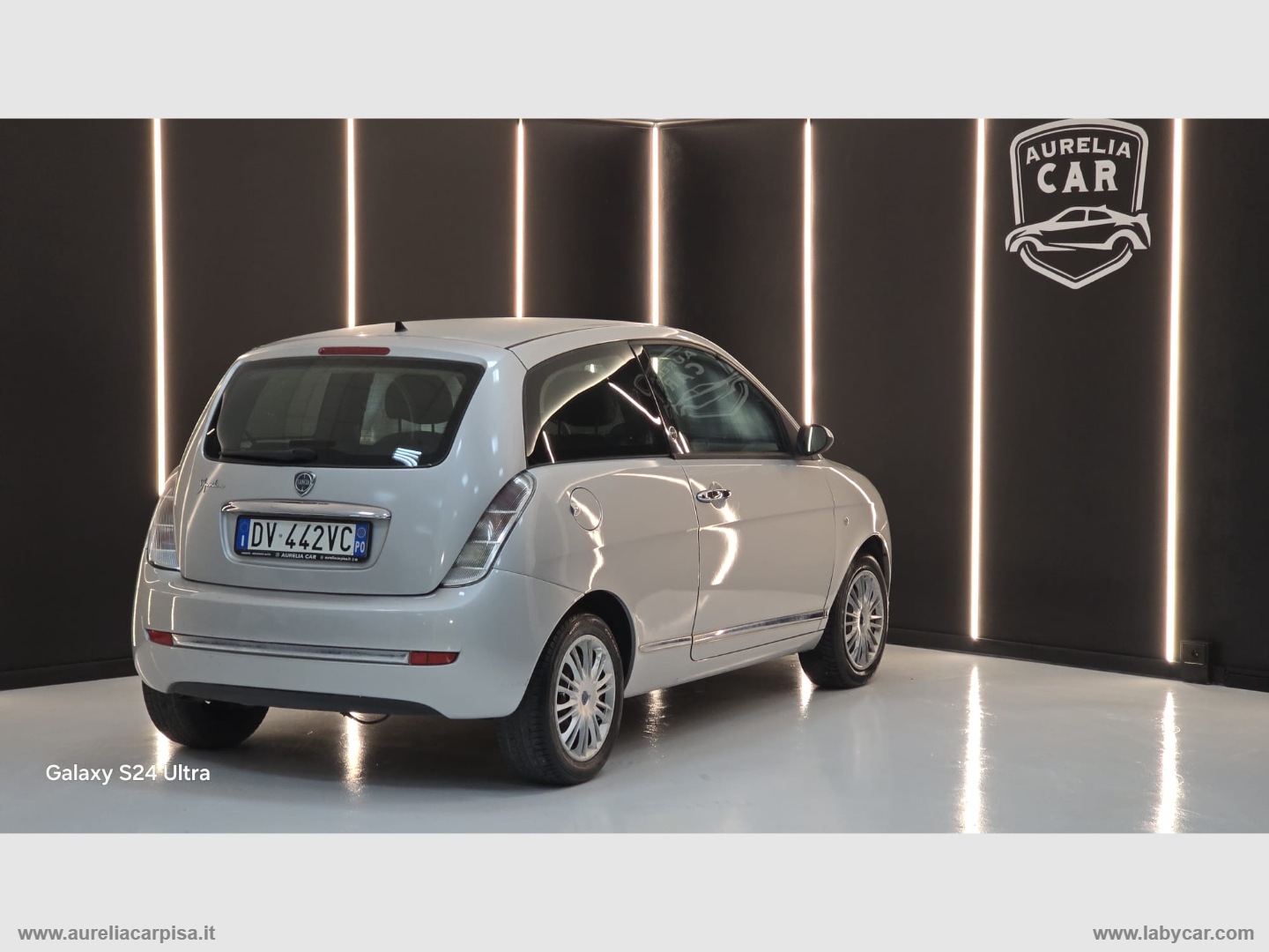 Ypsilon 1.4 Argento Ecochic GPL - immagine 2