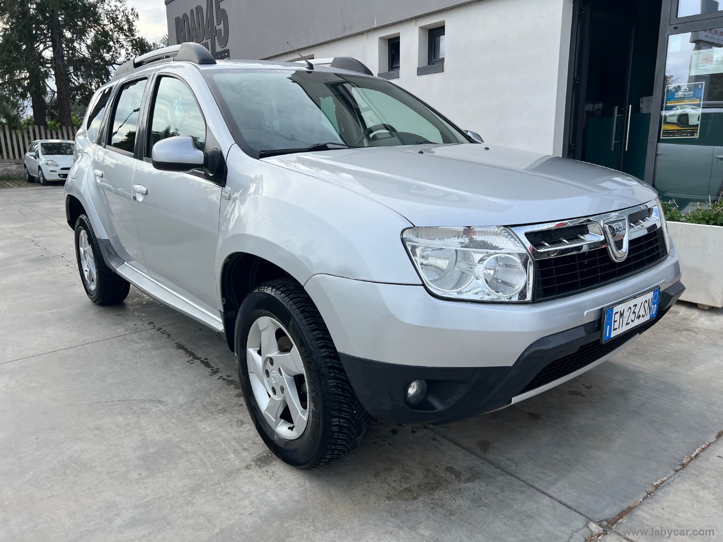 Duster 1.6 110 CV 4x2 GPL Lauréate - immagine 2