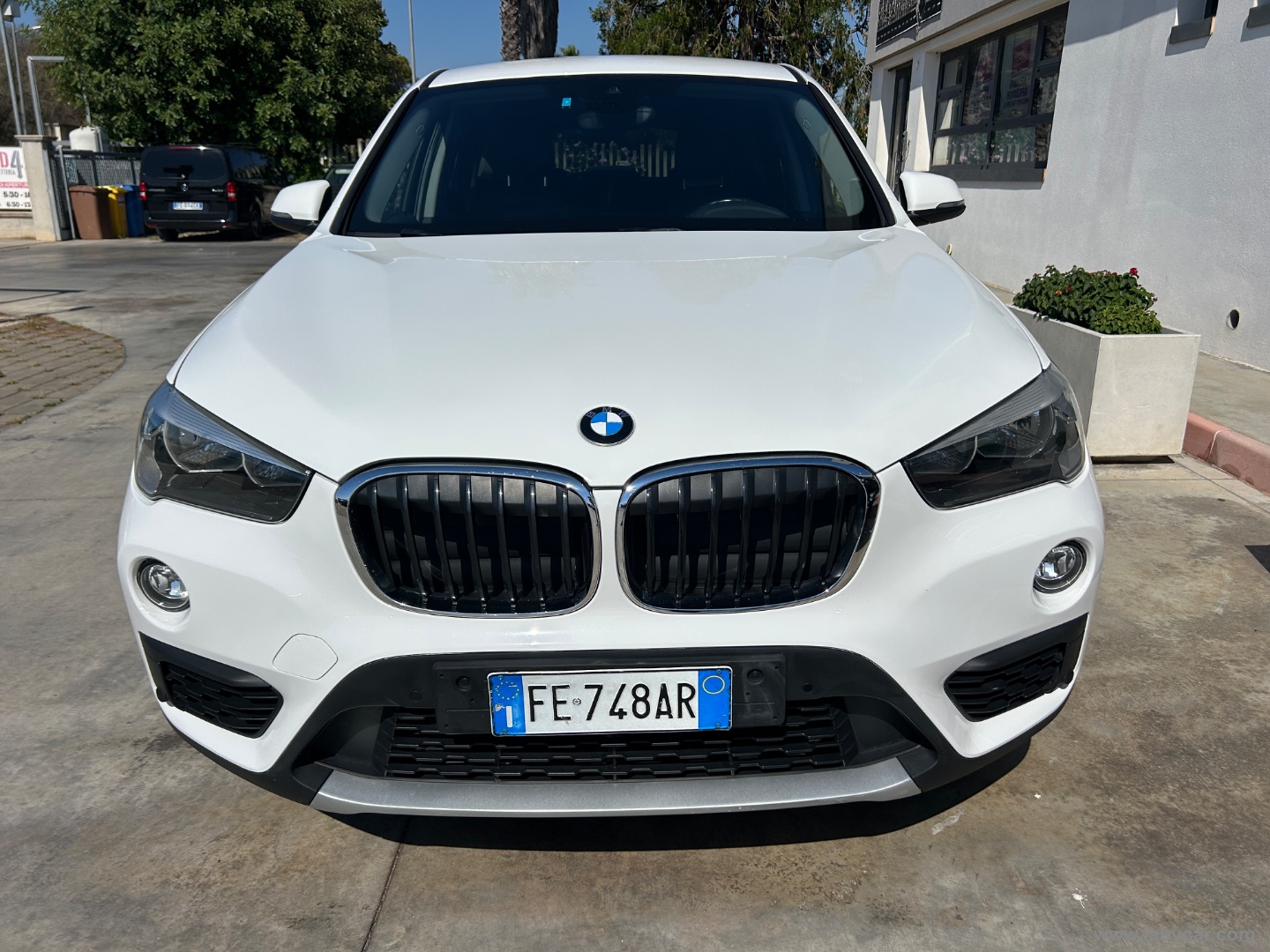 X1 xDrive18d Sport - immagine 2