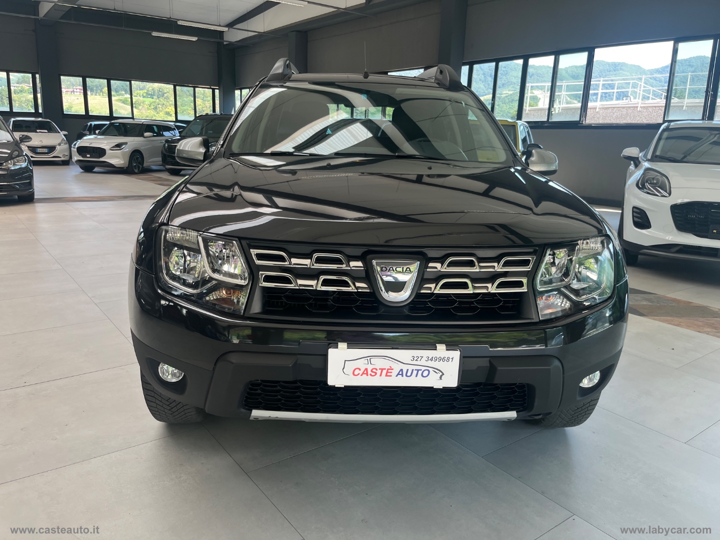 Duster 1.5 dCi 110 CV S&S 4x4 Lauréate CON GANCIO TRAINO - immagine 2