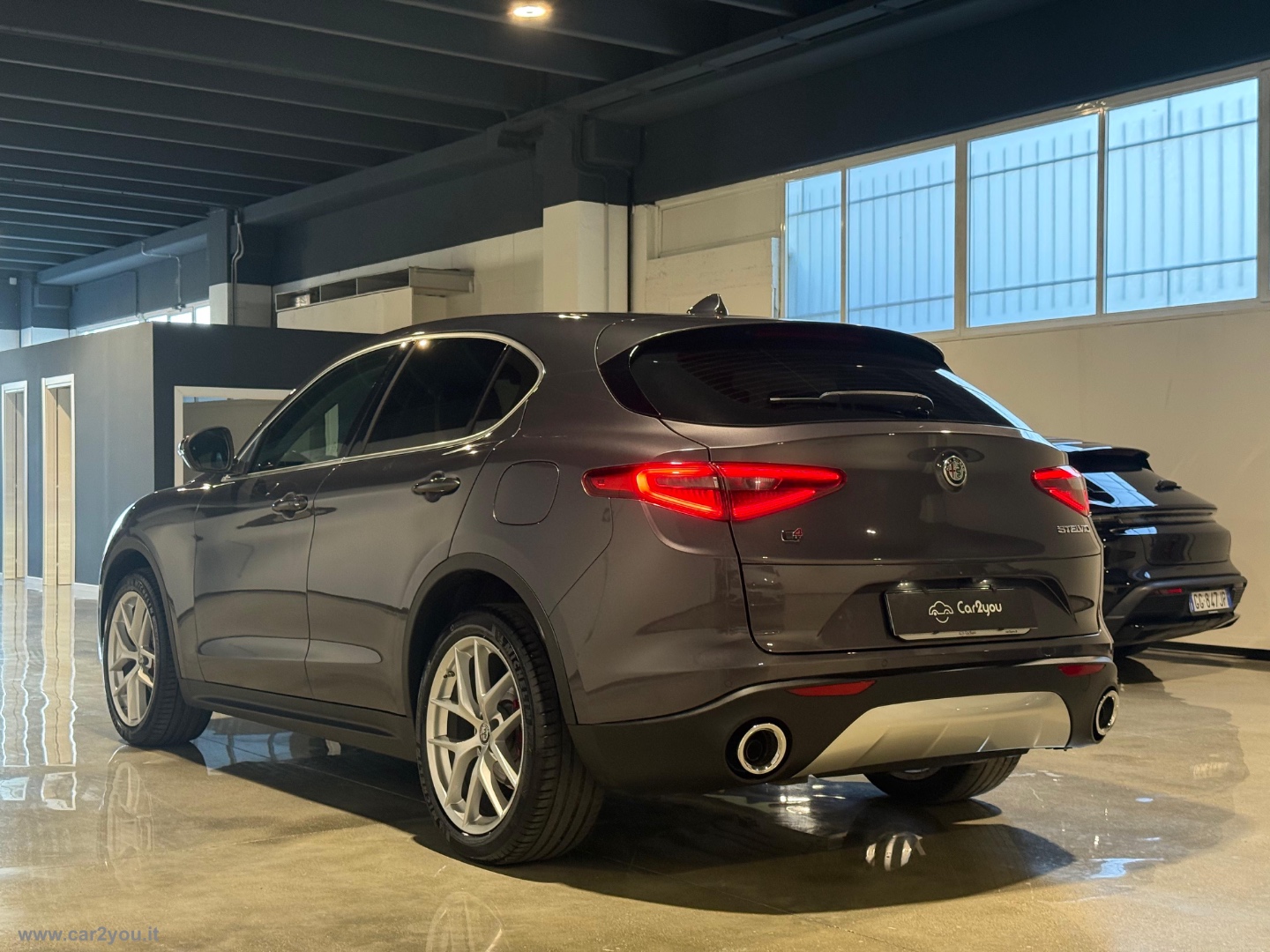 Stelvio 2.2 T.diesel 210 CV AT8 Q4 Exec. - immagine 2