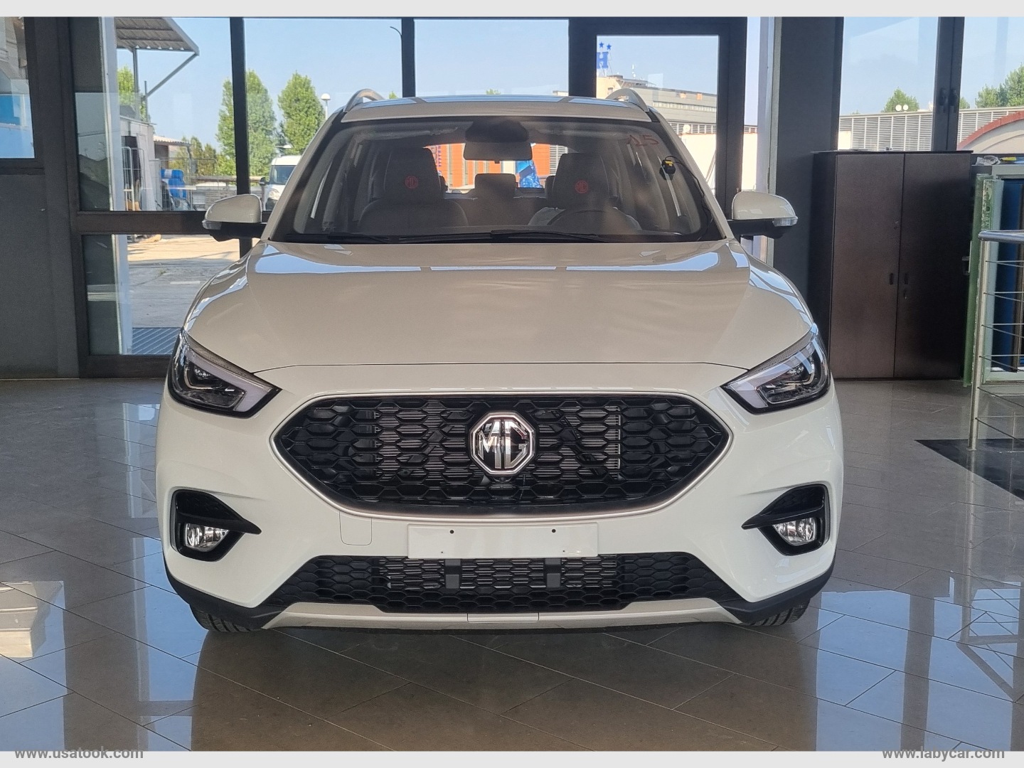ZS 1.5 VTi-tech Luxury MG ZS 1.5 LUXURY KM0 - immagine 2