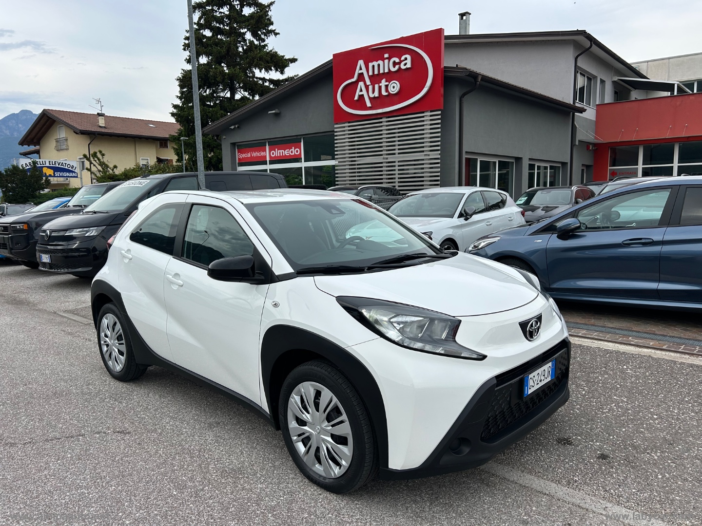 Aygo X 1.0 VVT-i 72 CV 5p. Active - immagine 2
