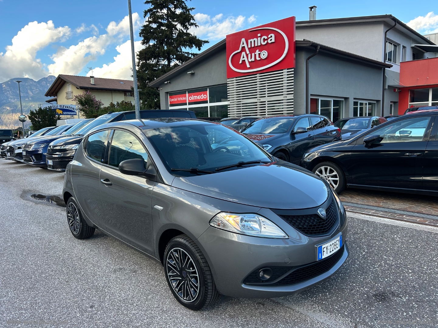 Ypsilon 1.2 69 CV 5p. S&S Elefantino Blu - immagine 2