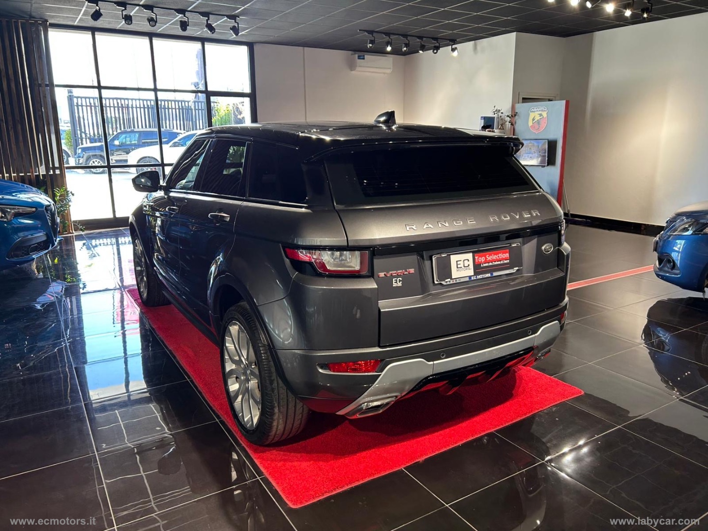 RR Evoque 2.0 TD4 150 CV Conv. HSE Dyn. - immagine 2