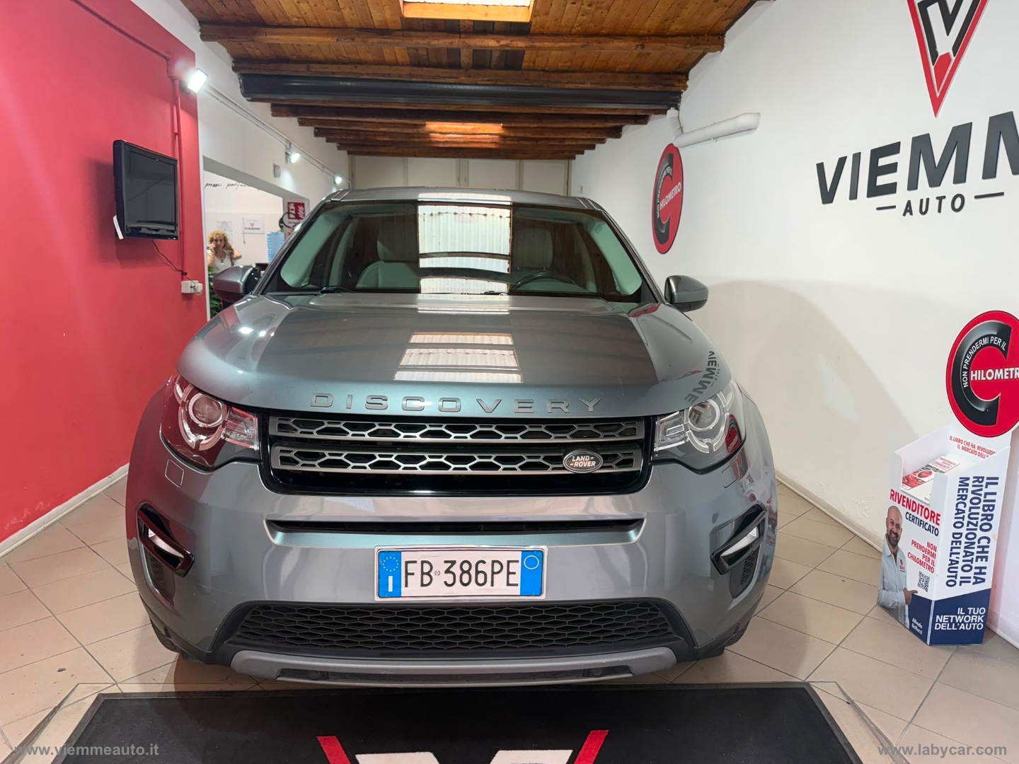 Discovery Sport 2.2 TD4 HSE Luxury - immagine 2