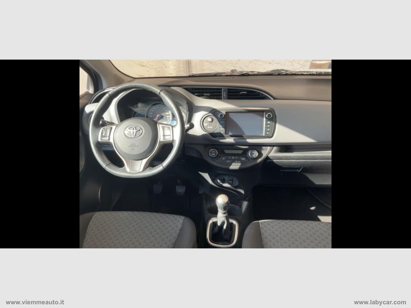 Yaris 1.3 5p. Lounge - immagine 2
