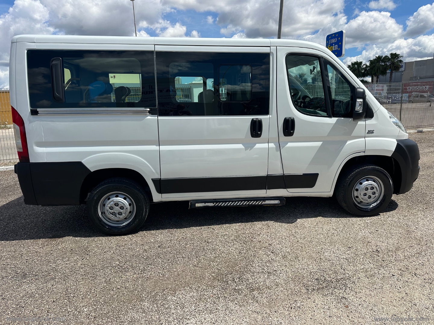 Ducato 2.3 MJT 120CV 9 POSTI E RAMPA DISABILI ELETTRICA - immagine 2