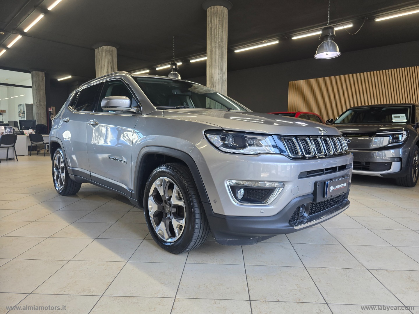 Compass 1.6 Mjt II 2WD Longitude - immagine 2