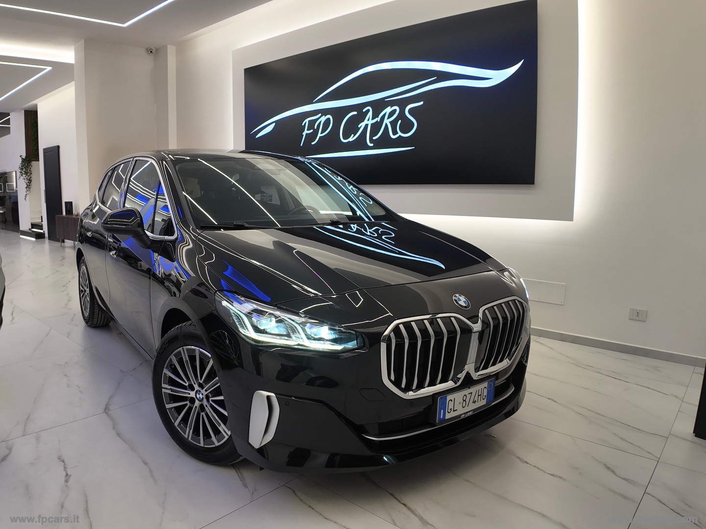 218d Active Tourer Luxury - immagine 2