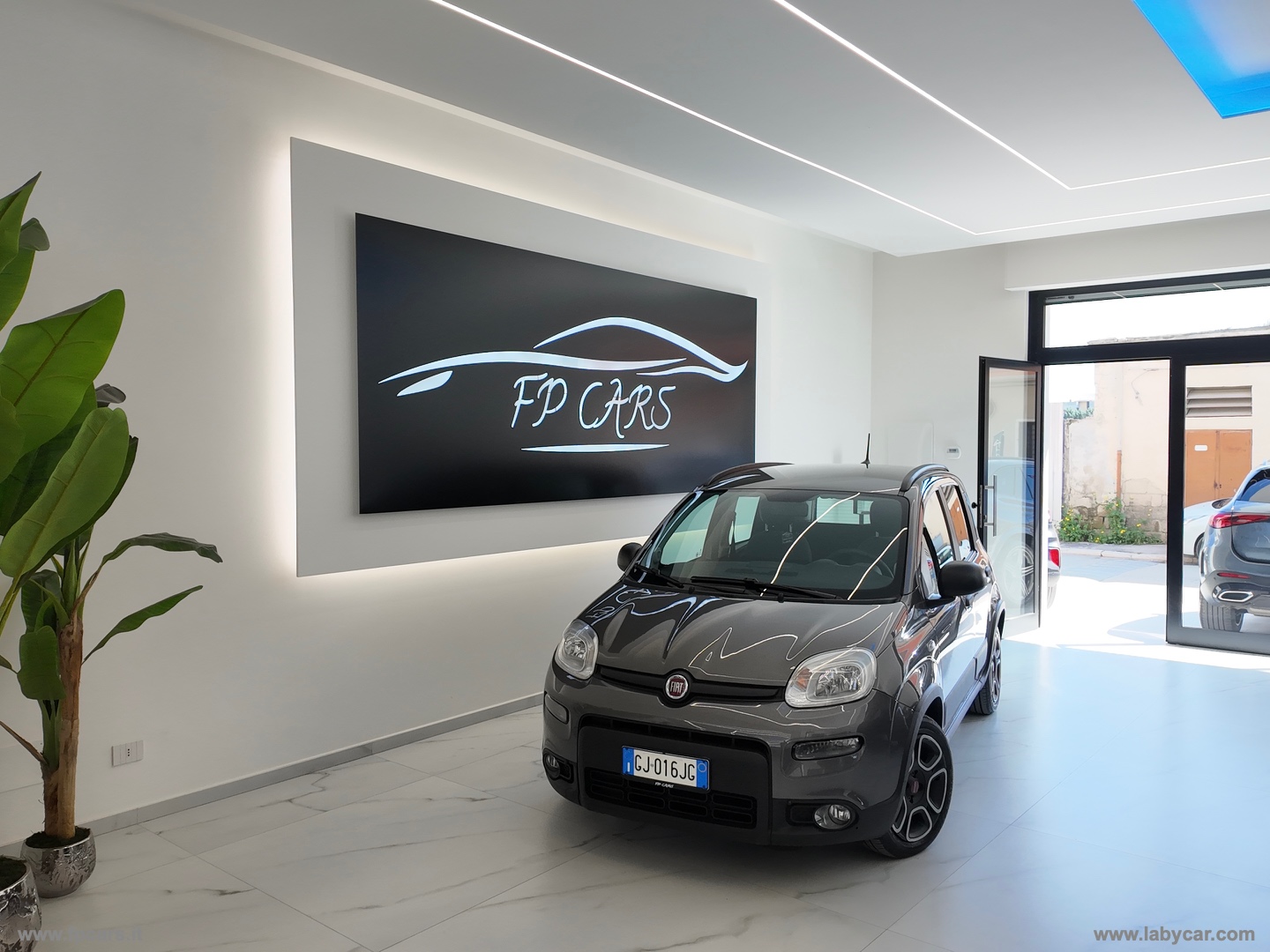 Panda 1.0 FireFly S&S Hybrid City Life - immagine 2
