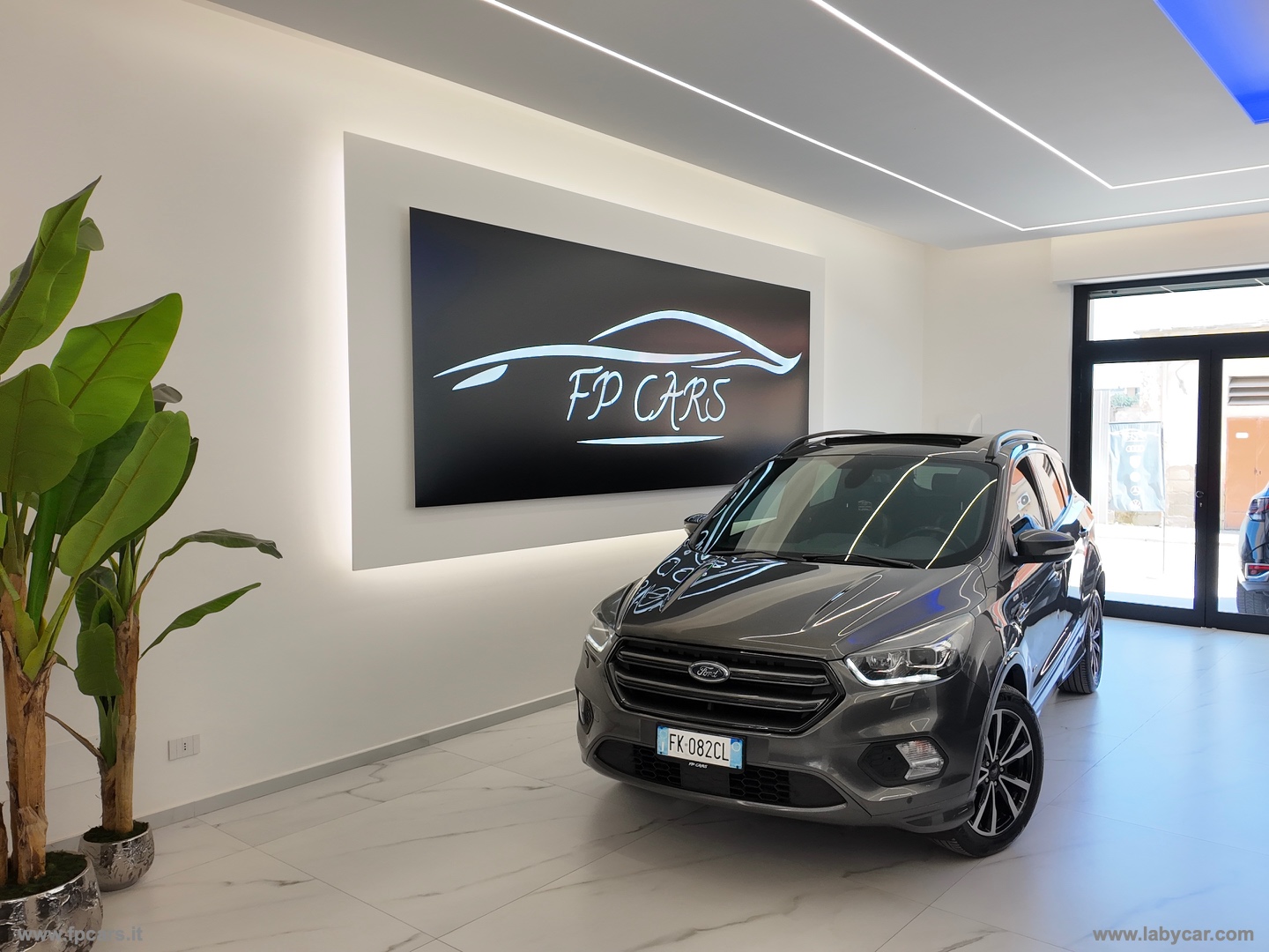 Kuga 2.0 TDCI 150CV S&S 4WD Pow. ST-Line TETTO APRI. - immagine 2