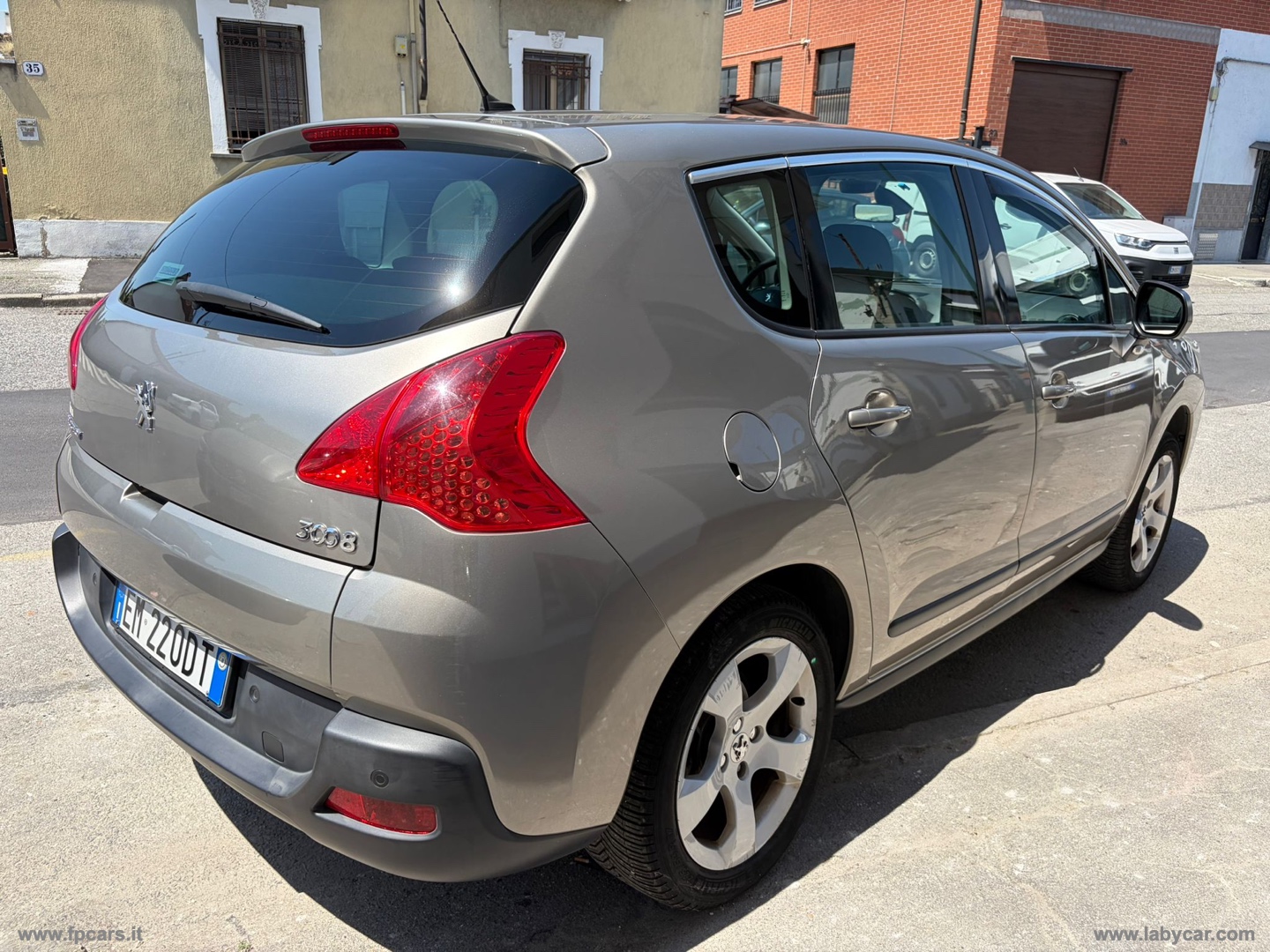 3008 1.6 HDi 112 CV Active - immagine 2