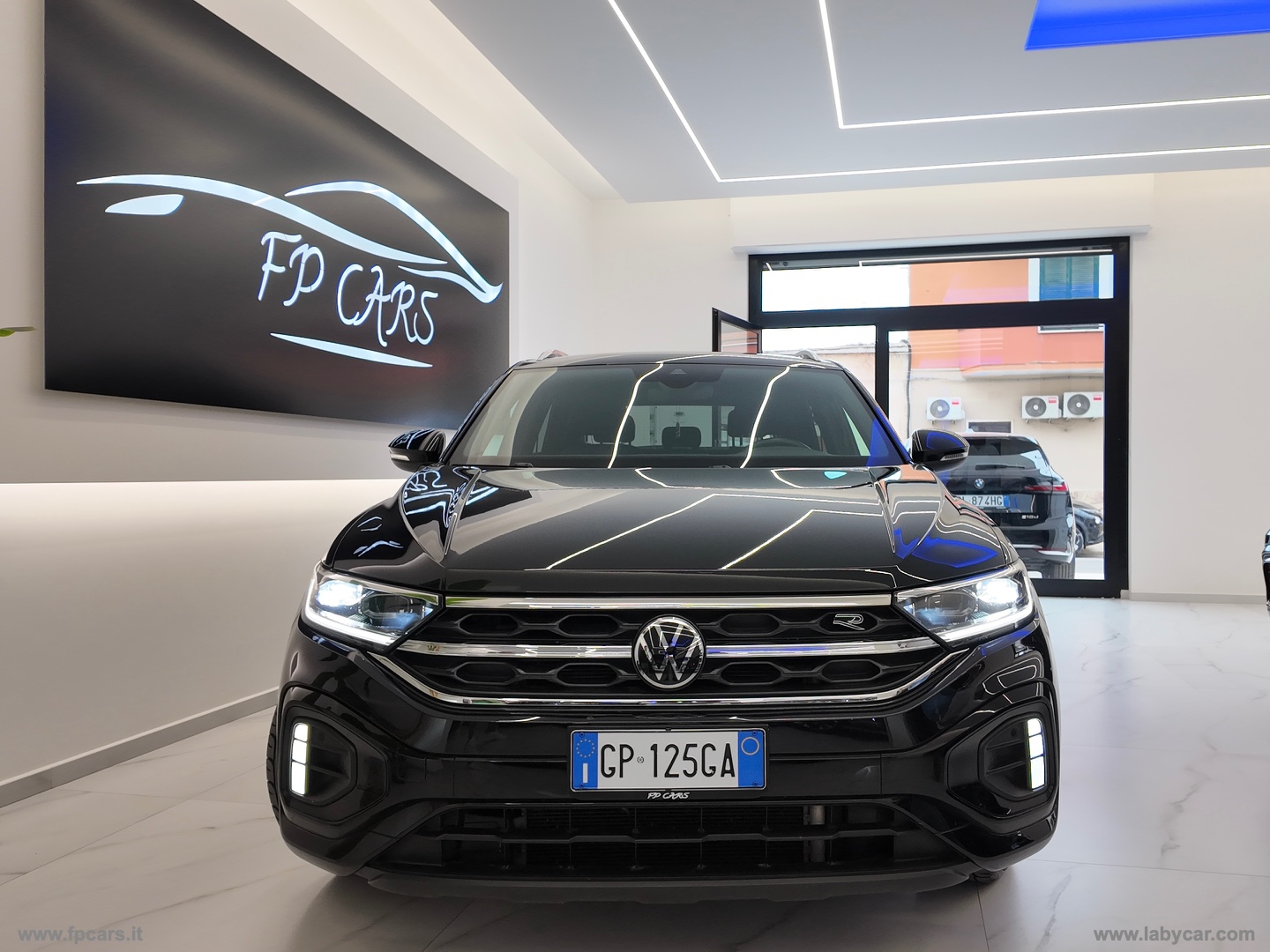 T-Roc 2.0 TDI SCR 150 CV DSG R-Line Plus - immagine 2