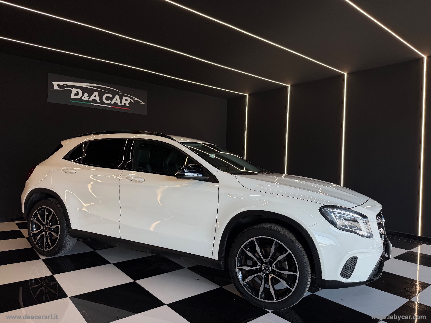 GLA 200 d Automatic Sport - immagine 2